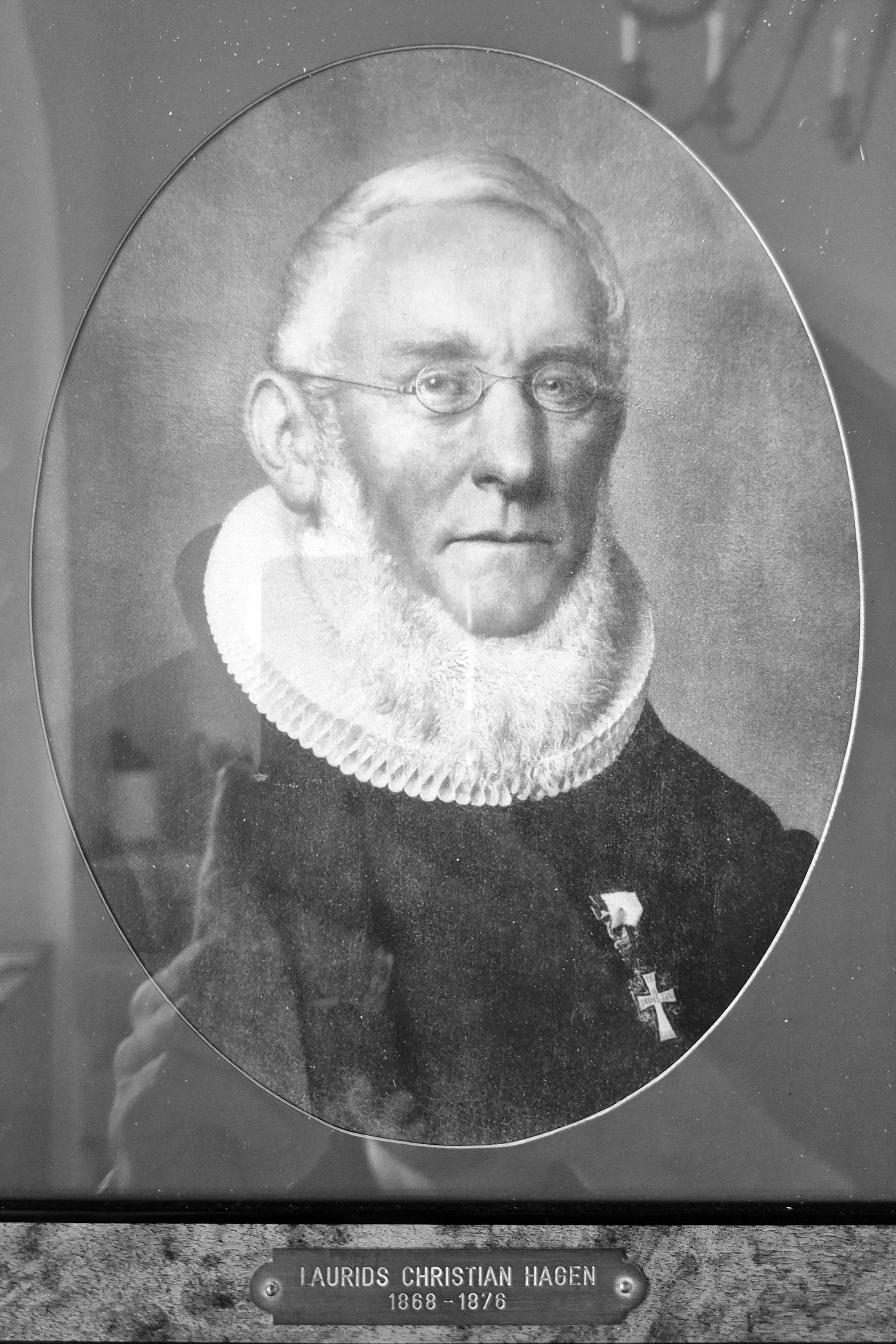 præst01-laurids-christian-hagen-1868-1876.jpg